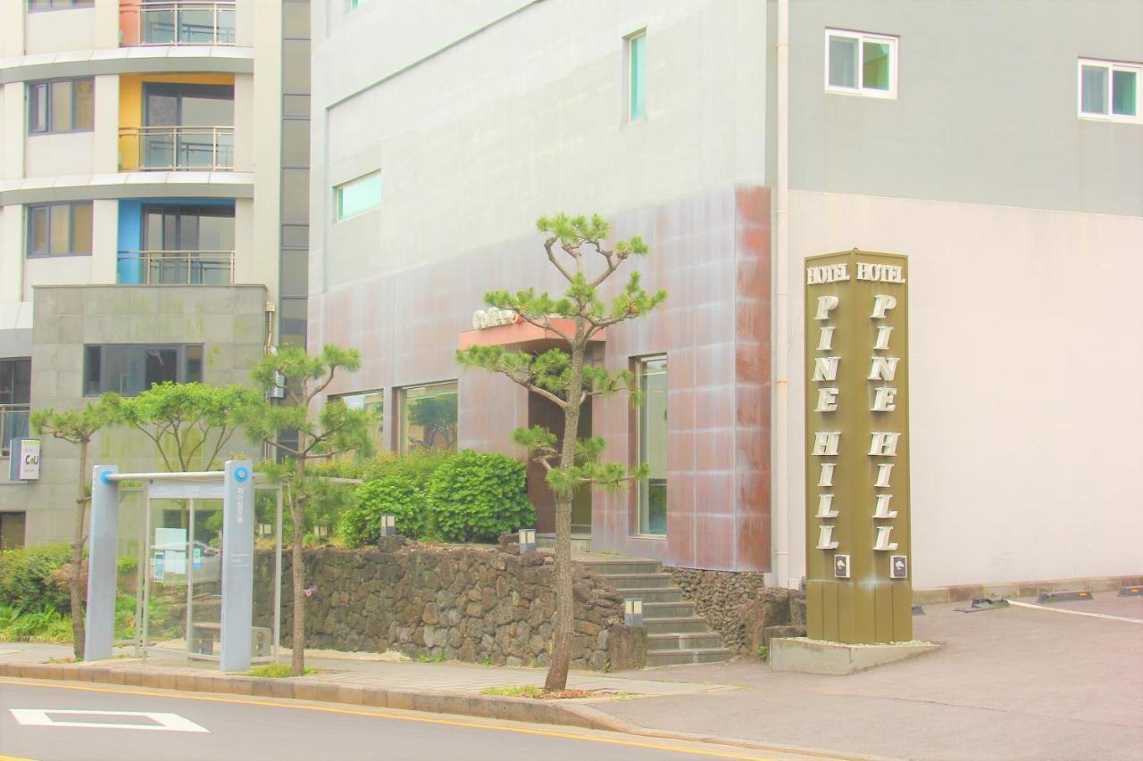 Pinehill Hotel Jeju Exterior photo