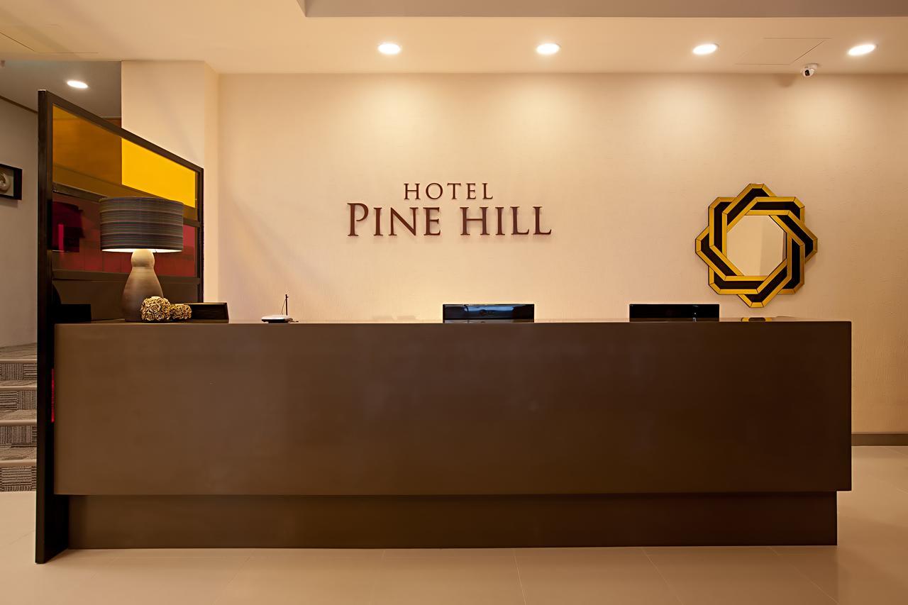 Pinehill Hotel Jeju Exterior photo